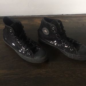 Unisex all black sequin Converse